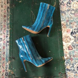 Fun and fabulous snakeskin booties!